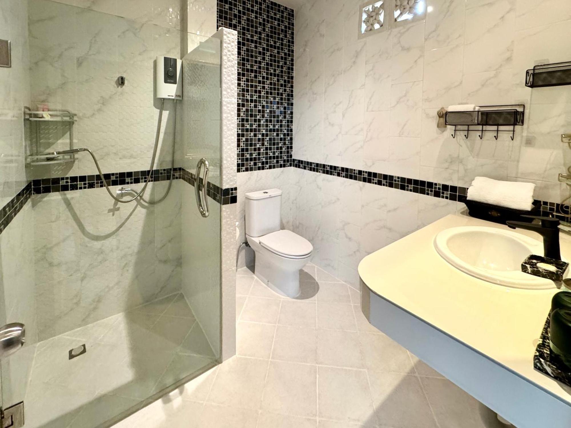 Klong Muang Beach Apartment Esterno foto